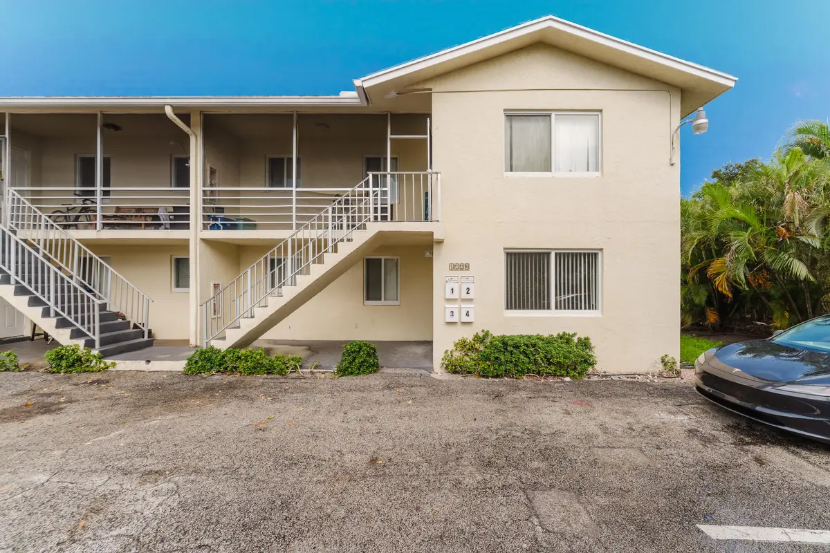 sw-1 at 1220 NW 16th Avenue, Boca Raton