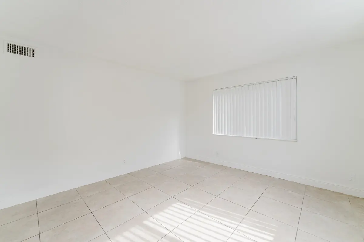 sw-5 at 1220 NW 16th Avenue, Boca Raton