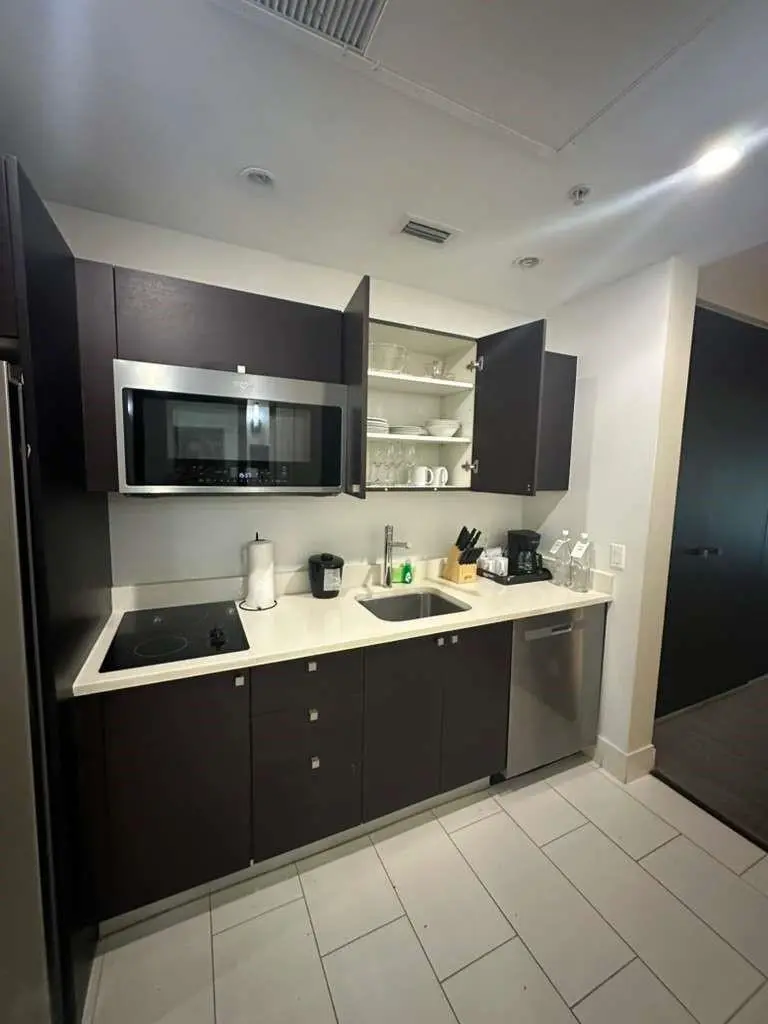 Photo 5 at 5300 NW 87TH Avenue 706, Doral