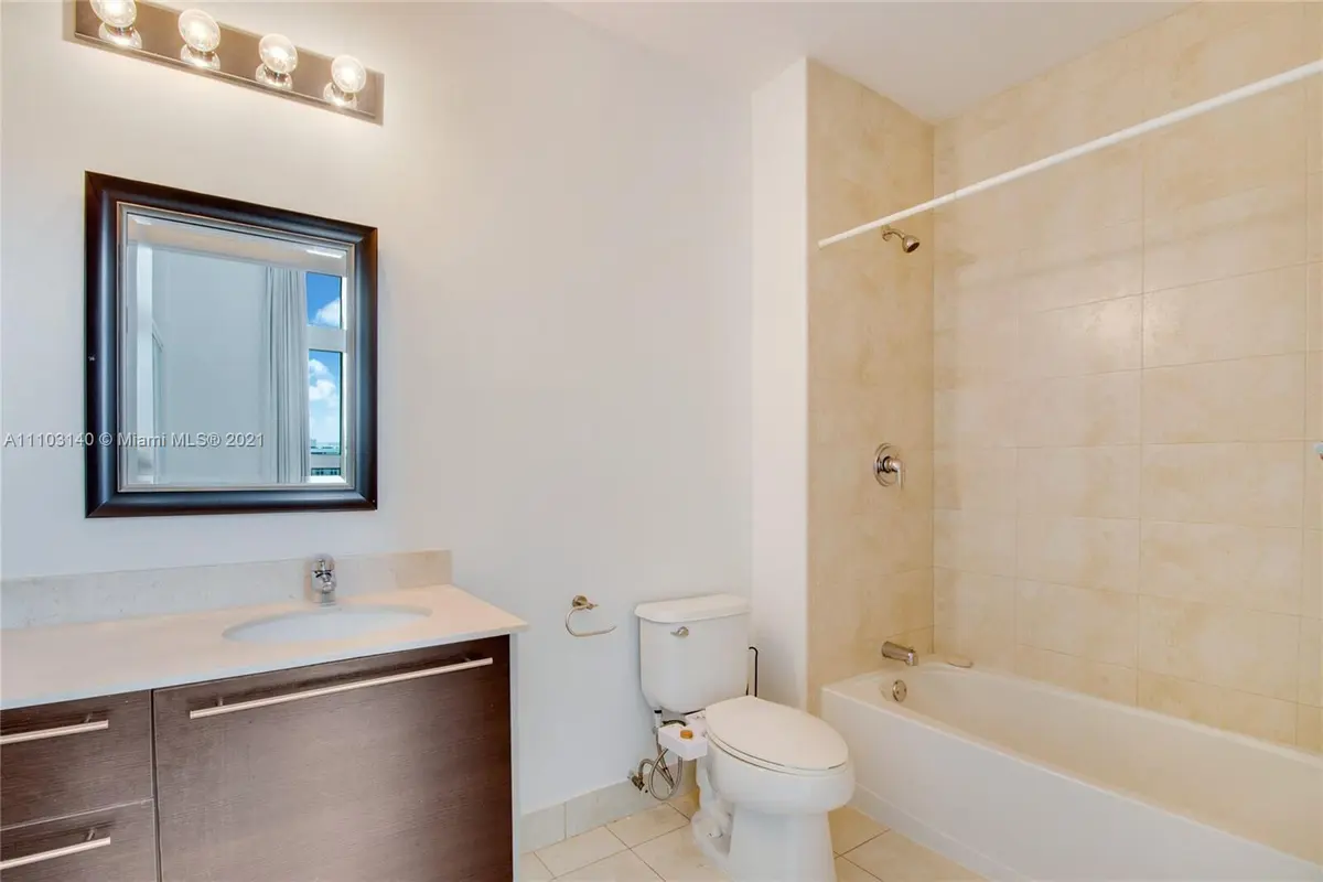 Quantum 9 at 1900 N Bayshore Drive 912, Miami