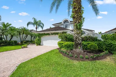 2467 Muir Circle, Wellington – Single Family Residence for sale