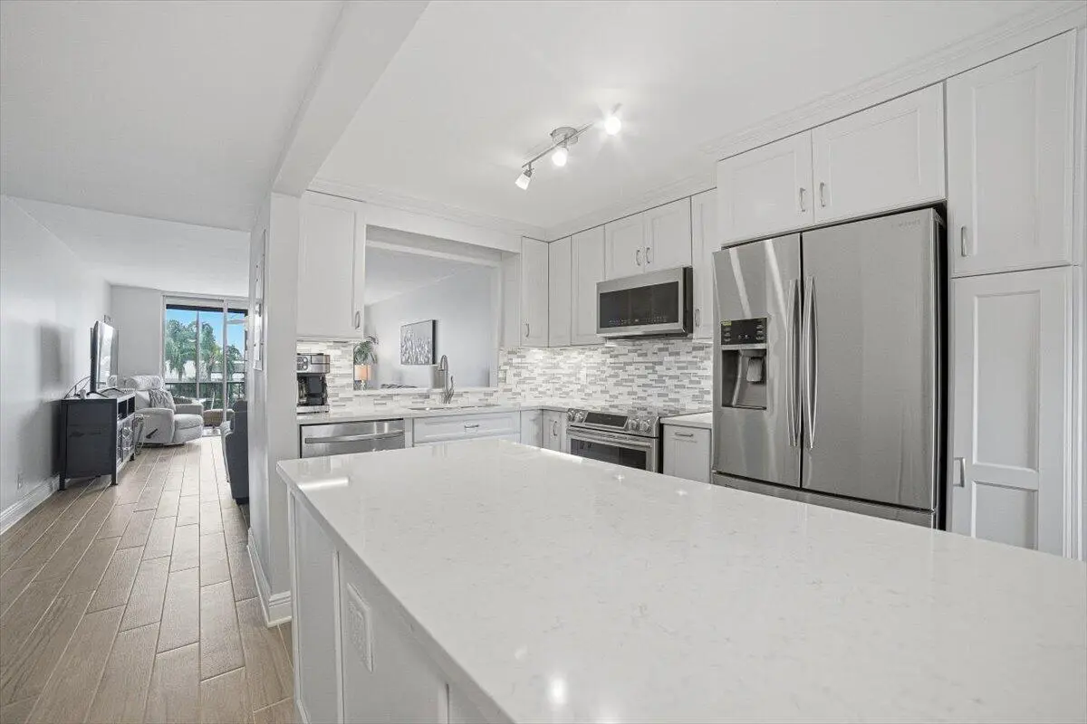 50-Kitchen at 777 S FEDERAL Highway O-201, Pompano Beach