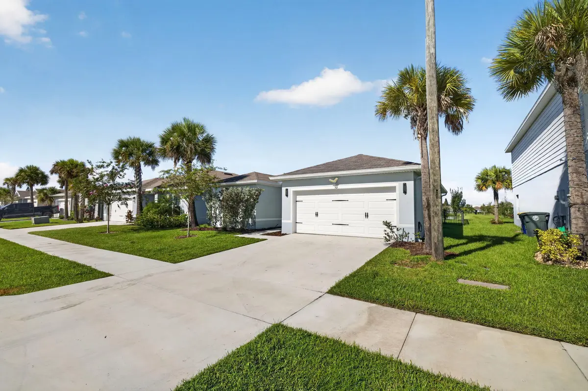 3-web-or-mls-3A5A2849 at 501 CHERIMOYA Street, Fort Pierce
