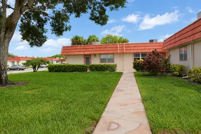120 Seville D, Delray Beach – Villa for rent