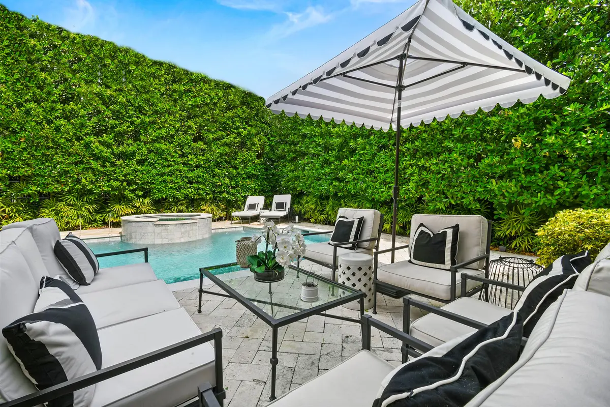 Spacious Patio at 437 Chilean Avenue, Palm Beach