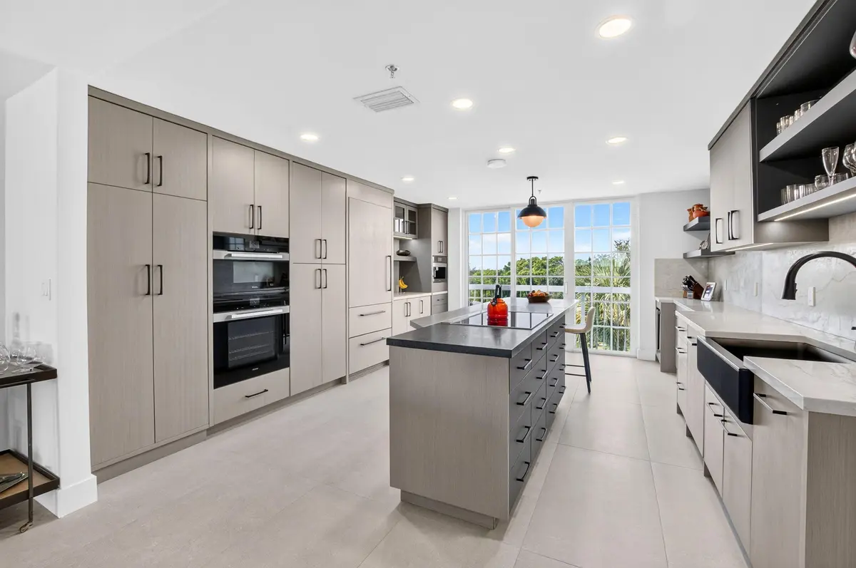Stunning NEW Kitchen! at 17031 BOCA CLUB Boulevard 065A, Boca Raton