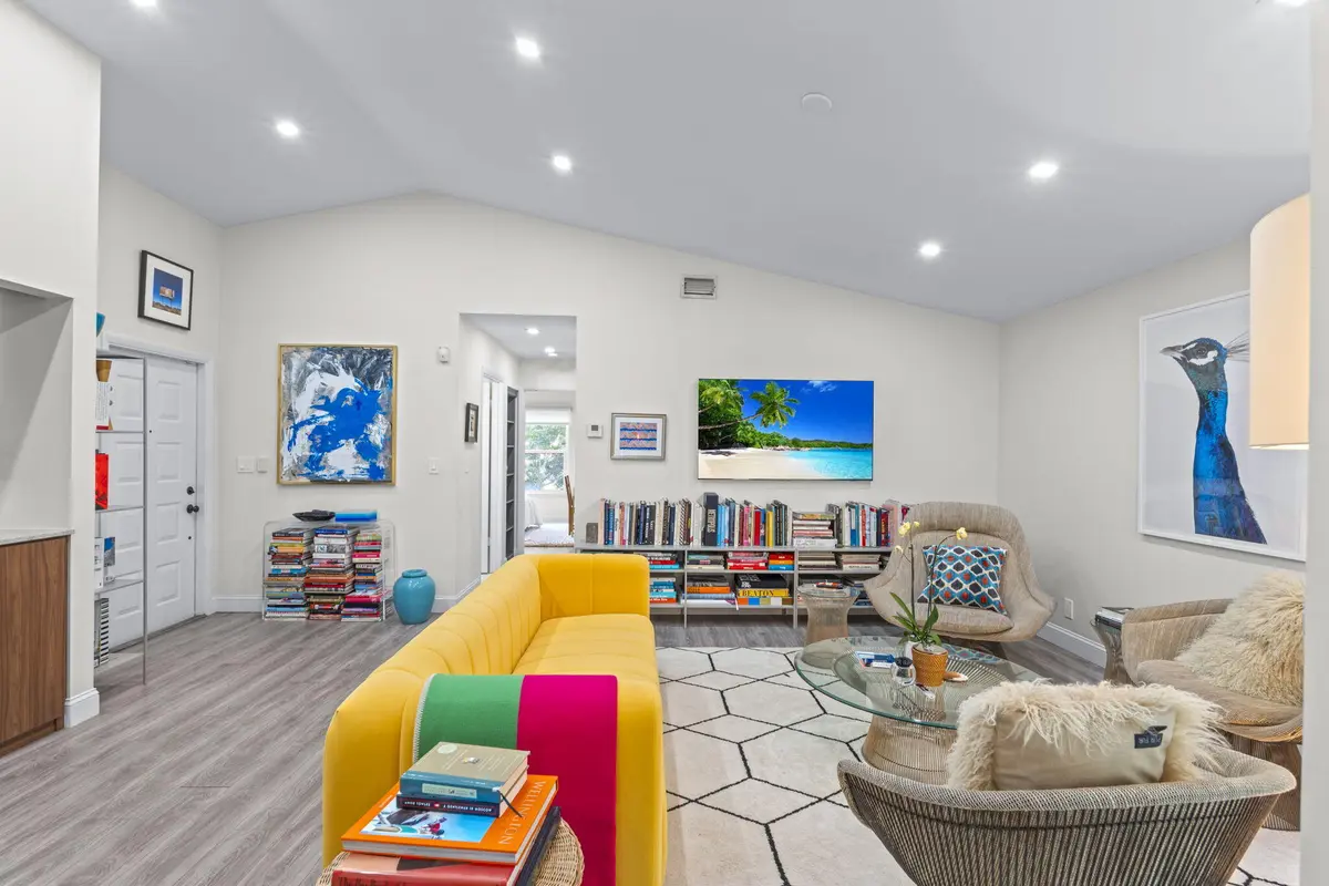5-web-or-mls-A7409156 at 2474 Bedford Mews Drive, Wellington