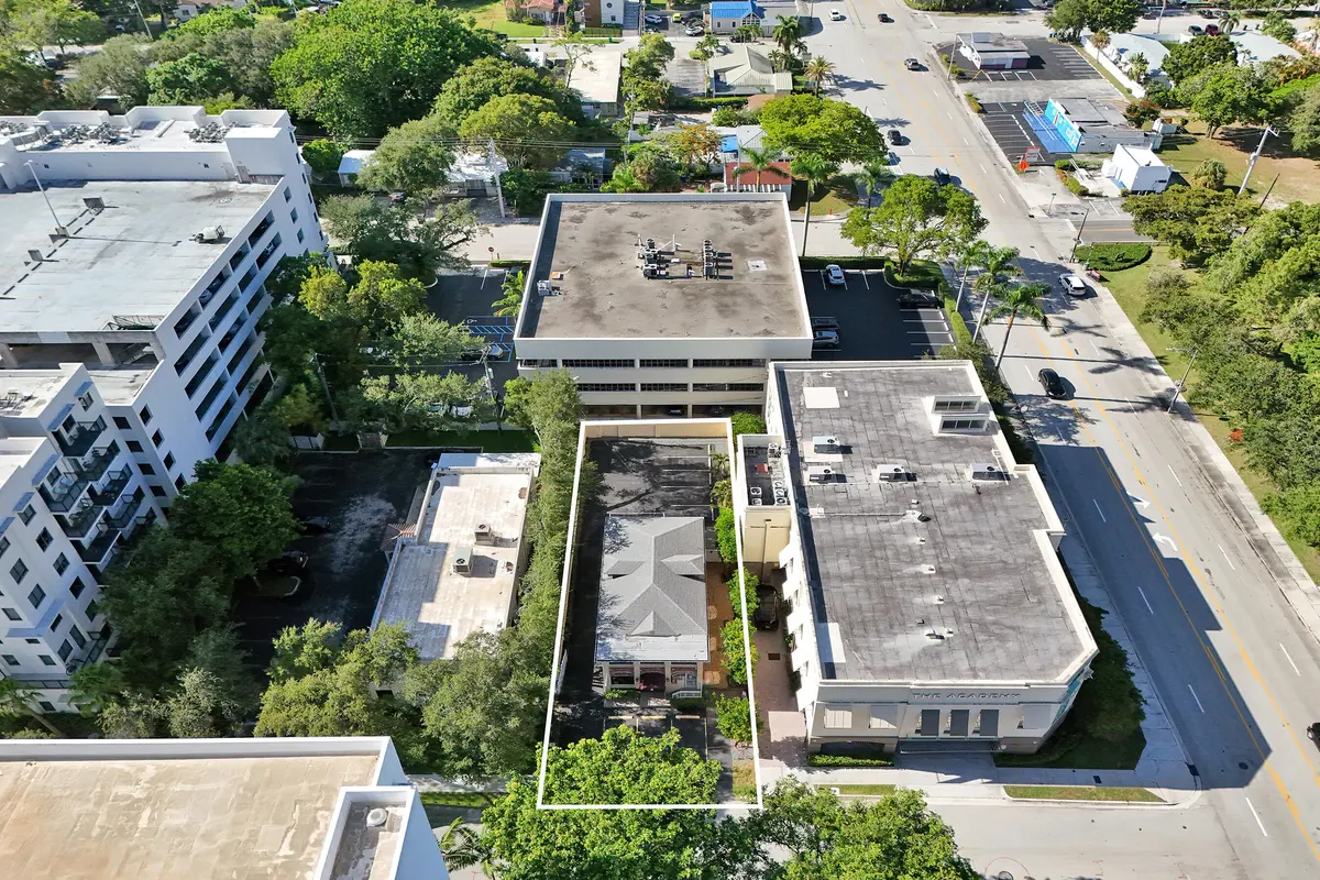 DJI_20260826094403_0133_D at 8 SE 8TH Street, Fort Lauderdale