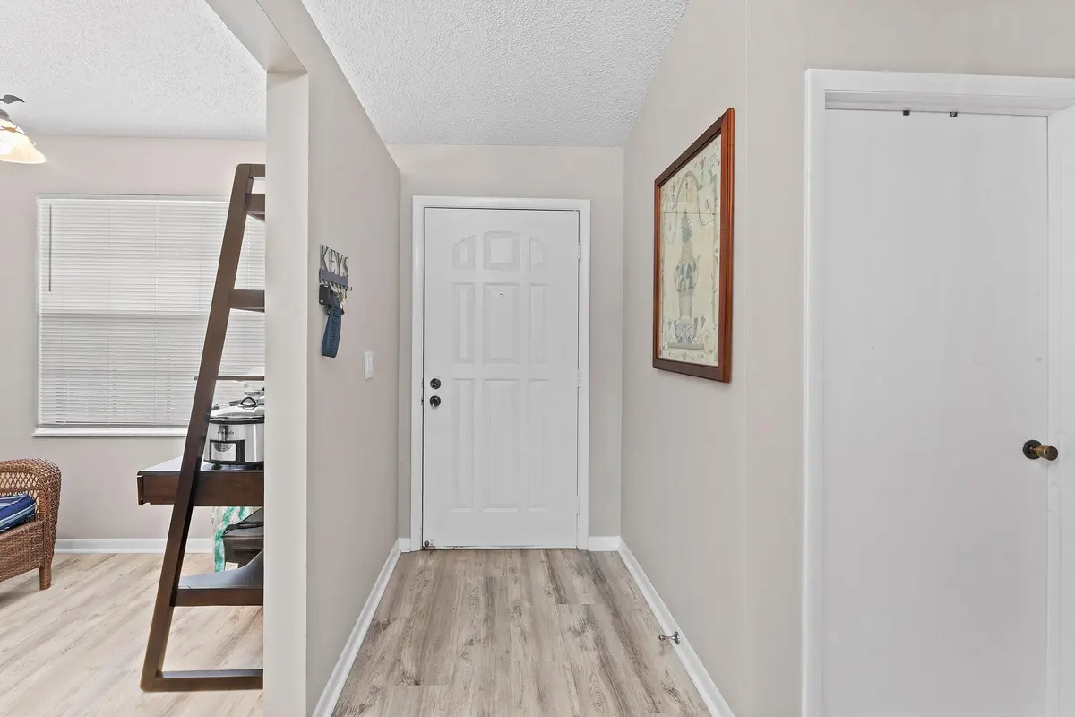 Foyer at 1502 PINECREST Circle C, Jupiter