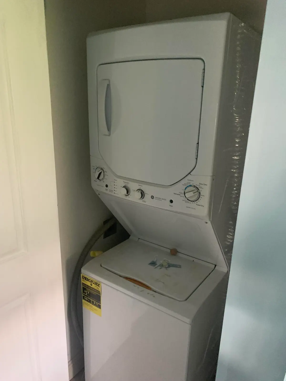 stack washer/ dryer at 6543 SE FEDERAL HWY 203 Highway, Stuart
