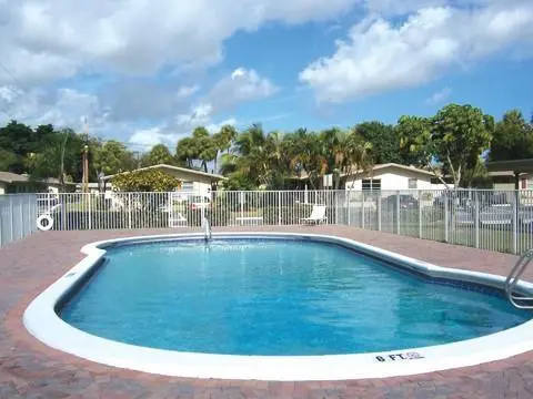 pool-1 at 425 SW 18TH Avenue, Fort Lauderdale
