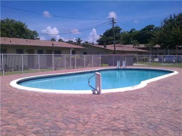 pool-2 at 425 SW 18TH Avenue, Fort Lauderdale