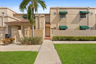 6705 Via Regina, Boca Raton – Condominium for sale