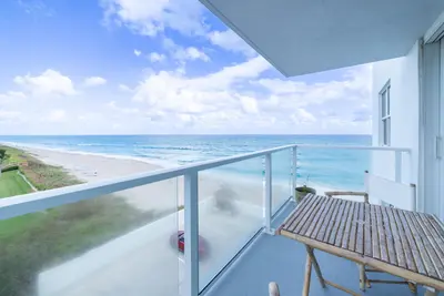 3450 S Ocean Boulevard 408, Palm Beach – Condominium for rent