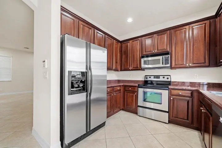 Kitchen at 948 NW 18th Avenue, Boca Raton
