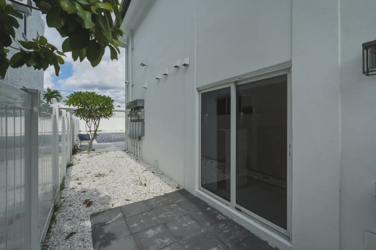 1137 SE 6TH Terrace 1-8, Fort Lauderdale, FL – multifamily property photo 8