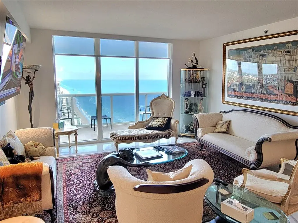 Living Area at 1830 S OCEAN Drive 5111, Hallandale Beach