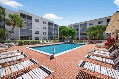 1541 S OCEAN Boulevard 122, Lauderdale-By-The-Sea – Condominium for rent