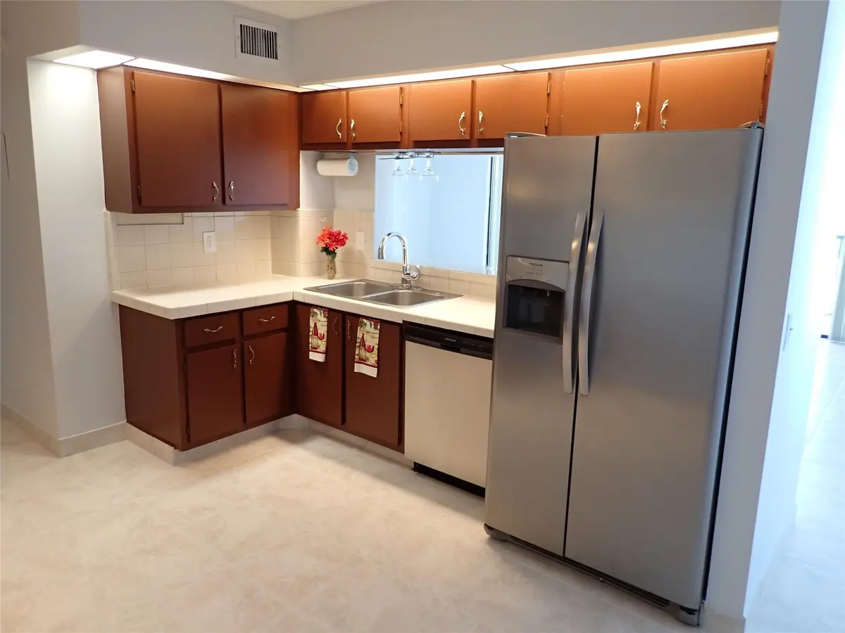 Photo 2 at 106 Lake Emerald Drive 401, Oakland Park