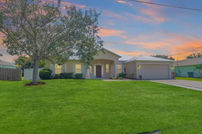 4249 SW Kazan Street, Port St. Lucie – Single Family Residence for sale