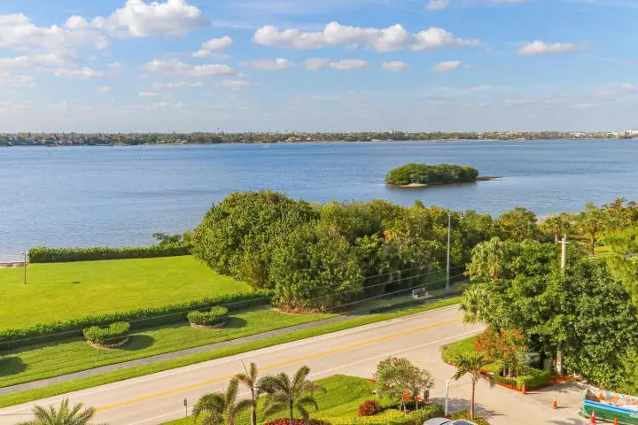 Intracoastal View at 3450 S Ocean Boulevard 401, Palm Beach