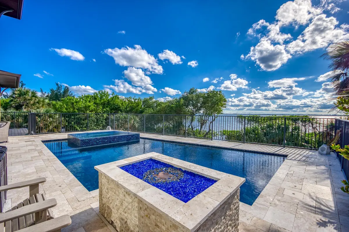 IMG-3 at 7683 Pelican Pointe Drive, Jensen Beach