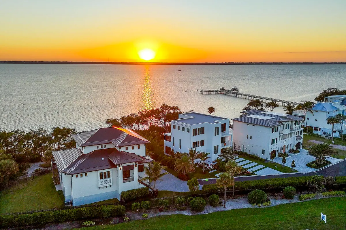PelicanPointSunSet at 7683 Pelican Pointe Drive, Jensen Beach