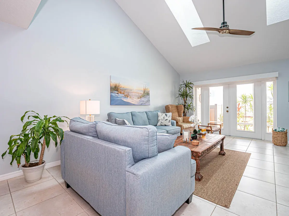 559 6TH Street, Vero Beach, FL – photo 4