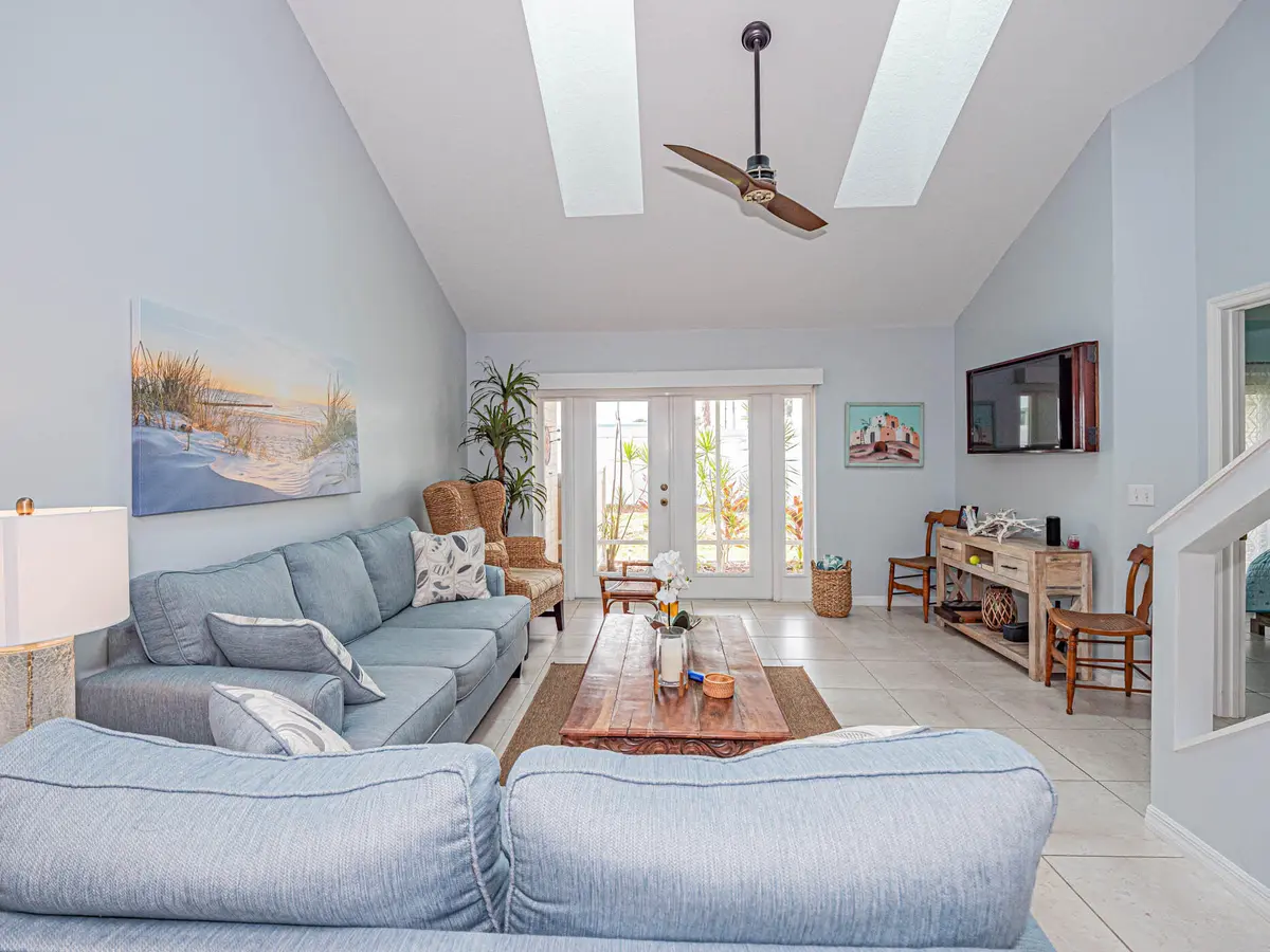 559 6TH Street, Vero Beach, FL – photo 5