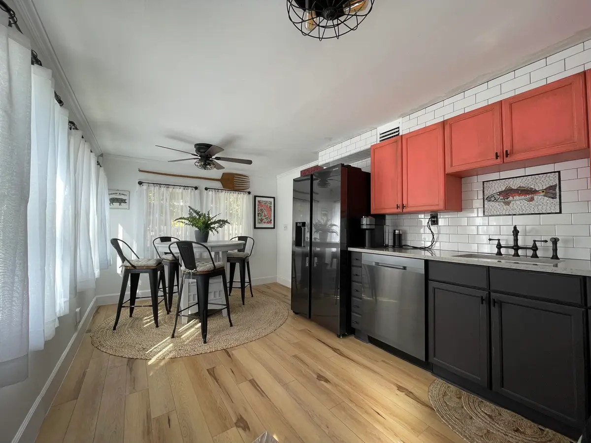 Eat in kitch at 321 N L Street, Lake Worth Beach