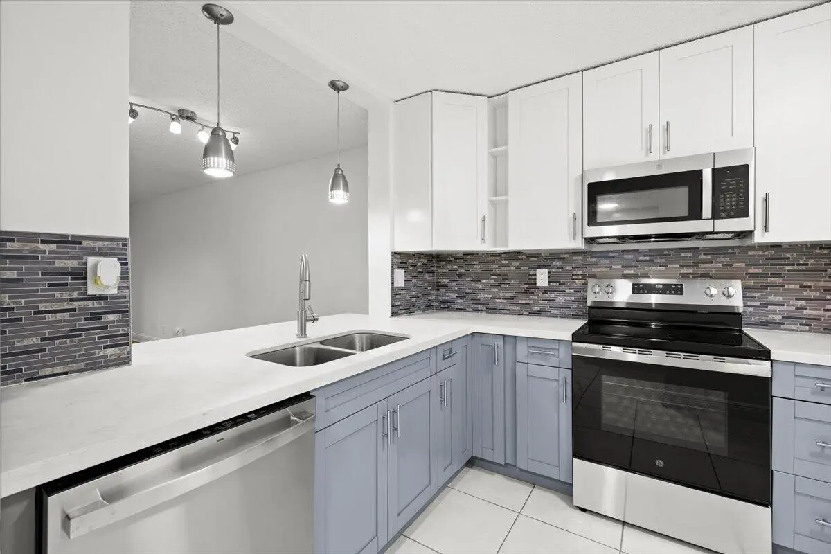 06-424A7548 at 3000 NW 42nd Avenue B201, Coconut Creek
