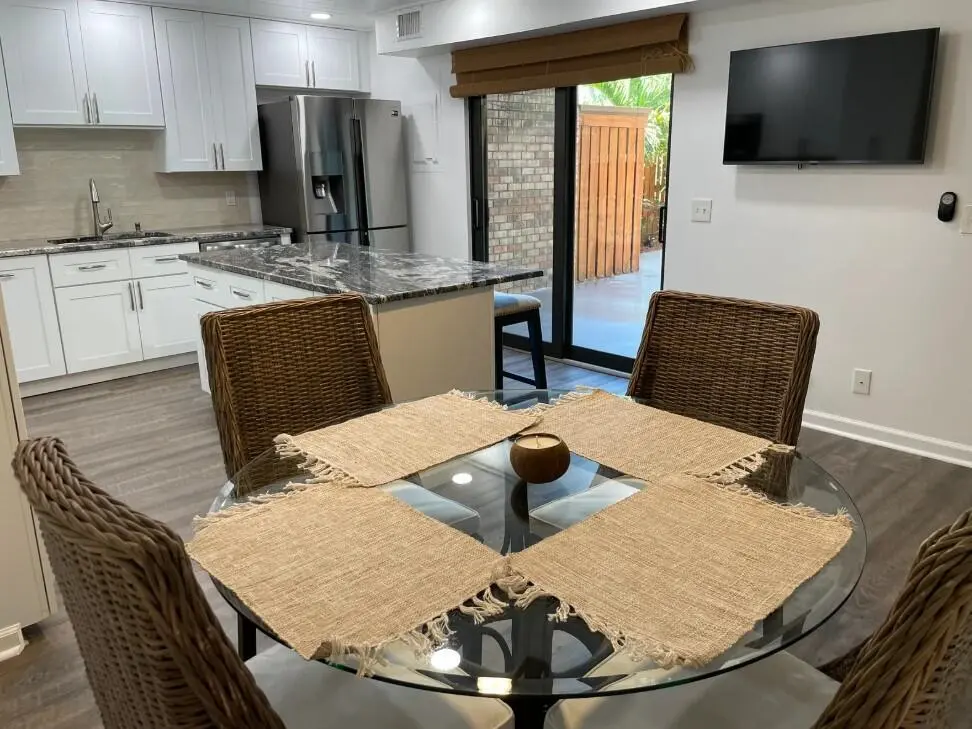 06_beyc6a8f5a0a6f3b5 at 1420 Ocean Way 25A, Jupiter