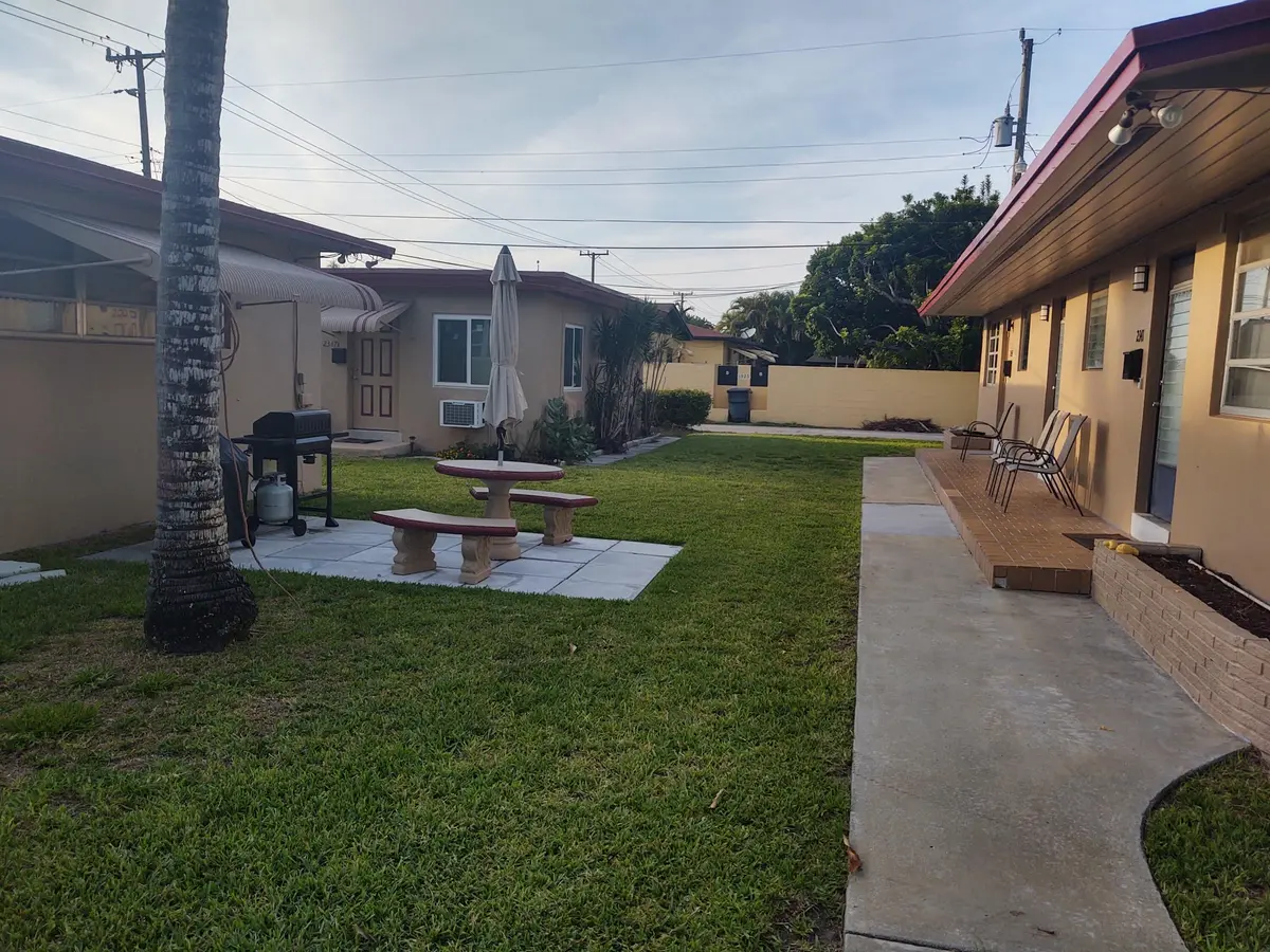 front at 2341 HARDING Street, Hollywood