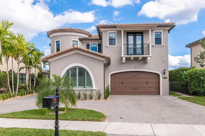 9040 Watercrest Cir W Parkland-small-001 at 9040 Watercrest Circle, Parkland