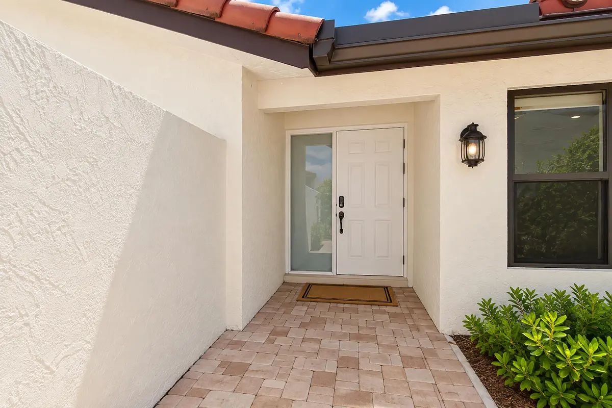 BBB831B5-2736-4513-92E6-A37DEBA98309 at 21460 LAGUNA Drive, Boca Raton