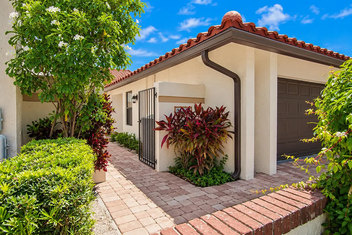 031065A8-BCE2-4DB3-998B-444123316B40 at 21460 LAGUNA Drive, Boca Raton