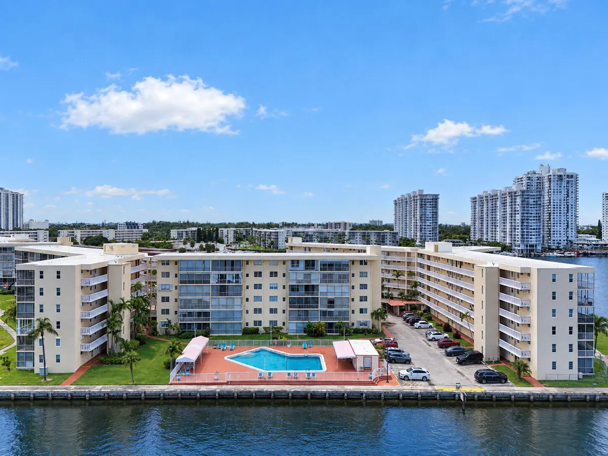 65-1 at 2999 POINT EAST Drive C109, Aventura