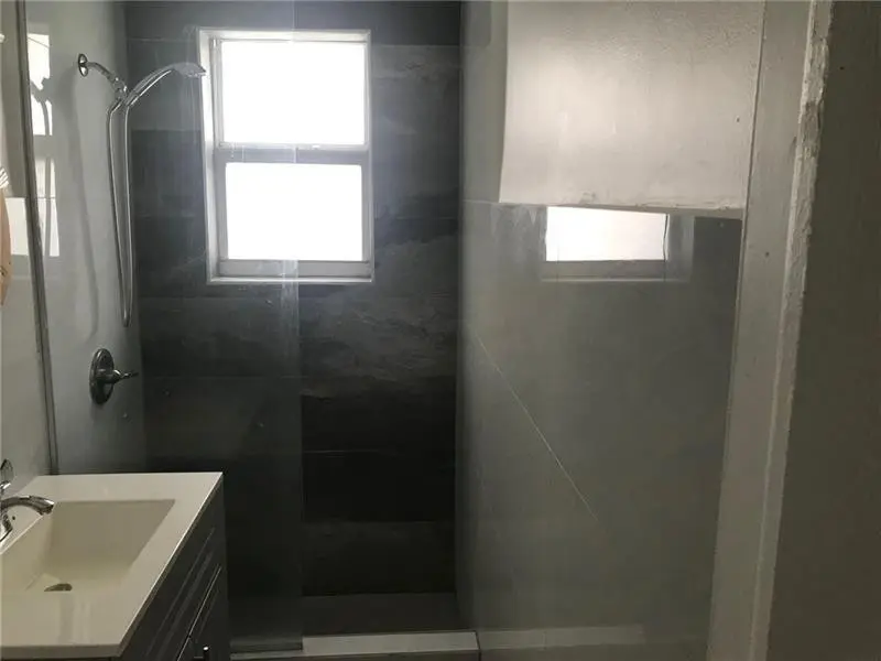 Photo 6 at 725 S 20TH Avenue 1, Hollywood