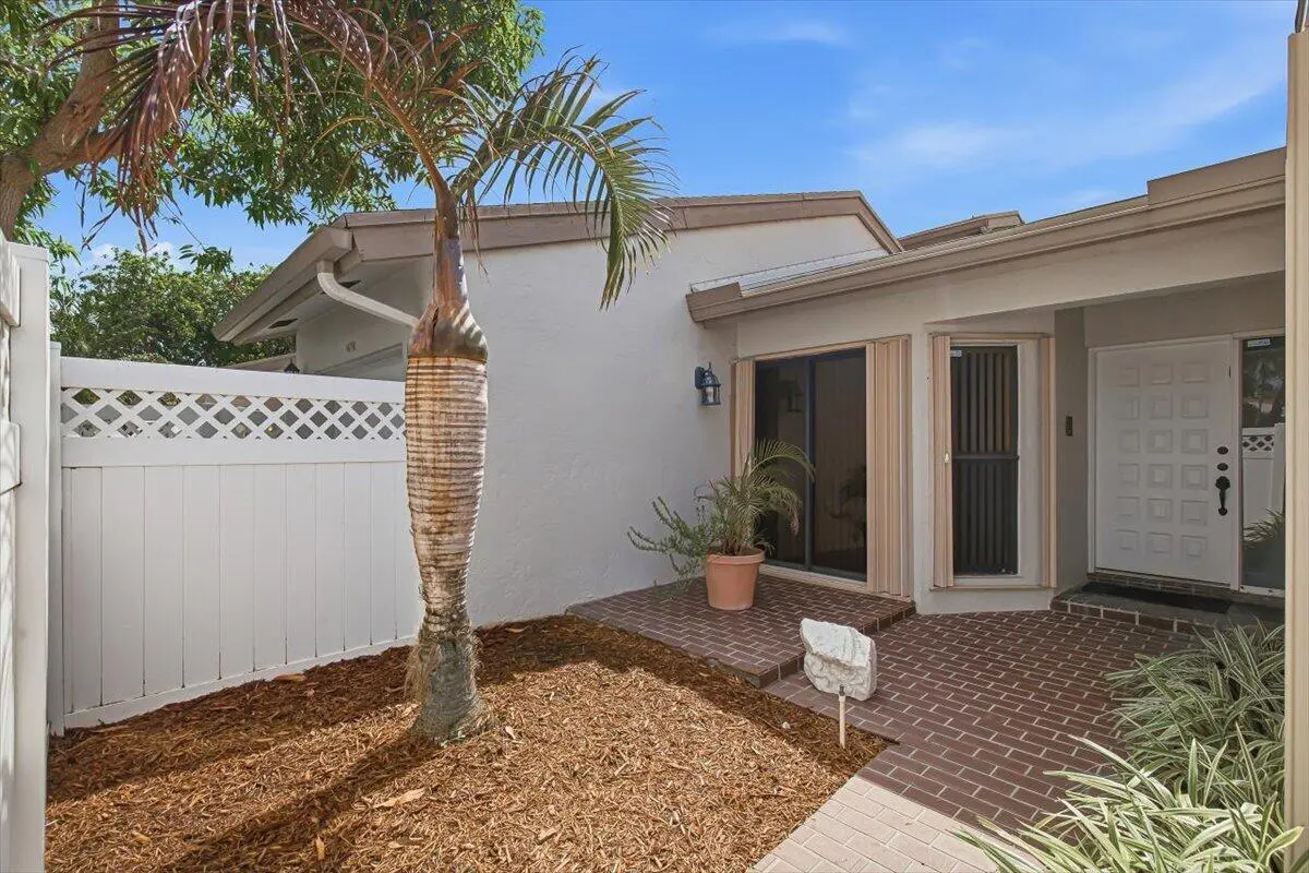 31-Front Yard at 6676 Canary Palm  Circle 19, Boca Raton