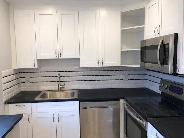 kitchen 368 brittany H at 368 Brittany Avenue, Delray Beach