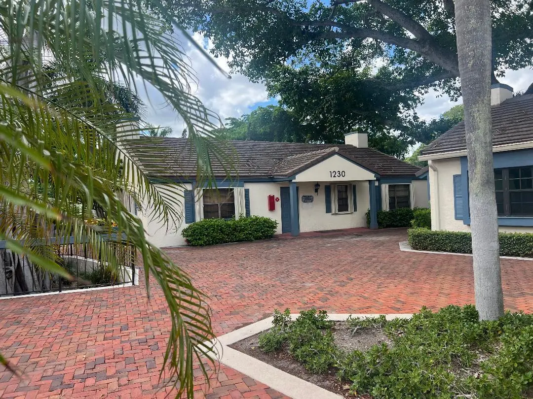 Colonial front door at 1230 S Federal Highway 101, 102, Boynton Beach