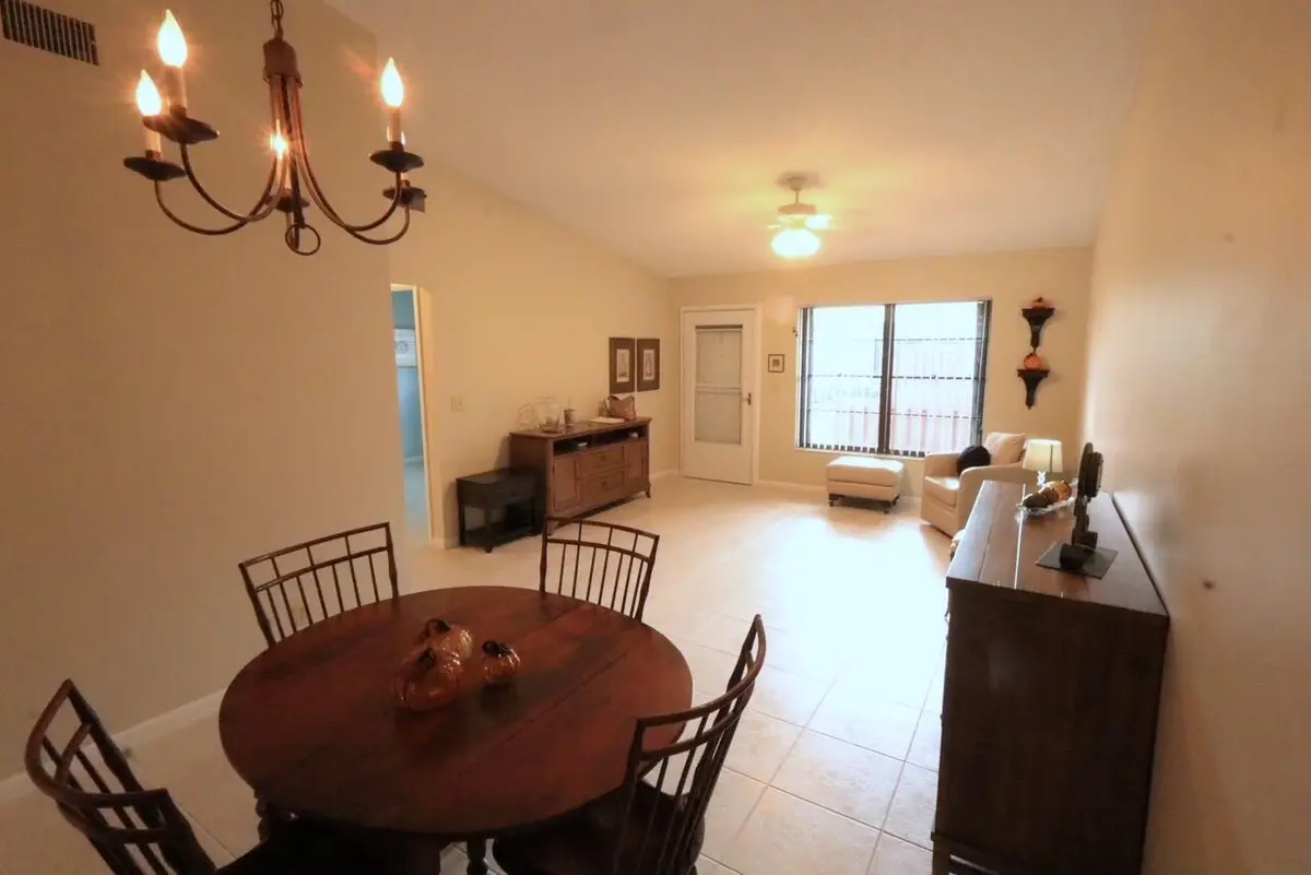 dining area1 at 8184 SE VILLA Way, Hobe Sound