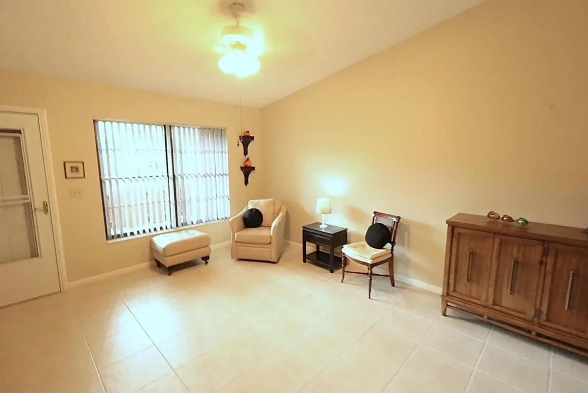 family room 4 at 8184 SE VILLA Way, Hobe Sound