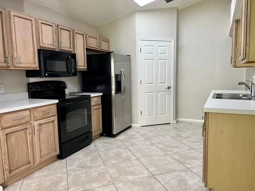 Kitchen at 15067 Oak Chase Court, Wellington