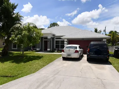 1218 SW Melrose Avenue, Port St. Lucie – Single Family Residence for sale