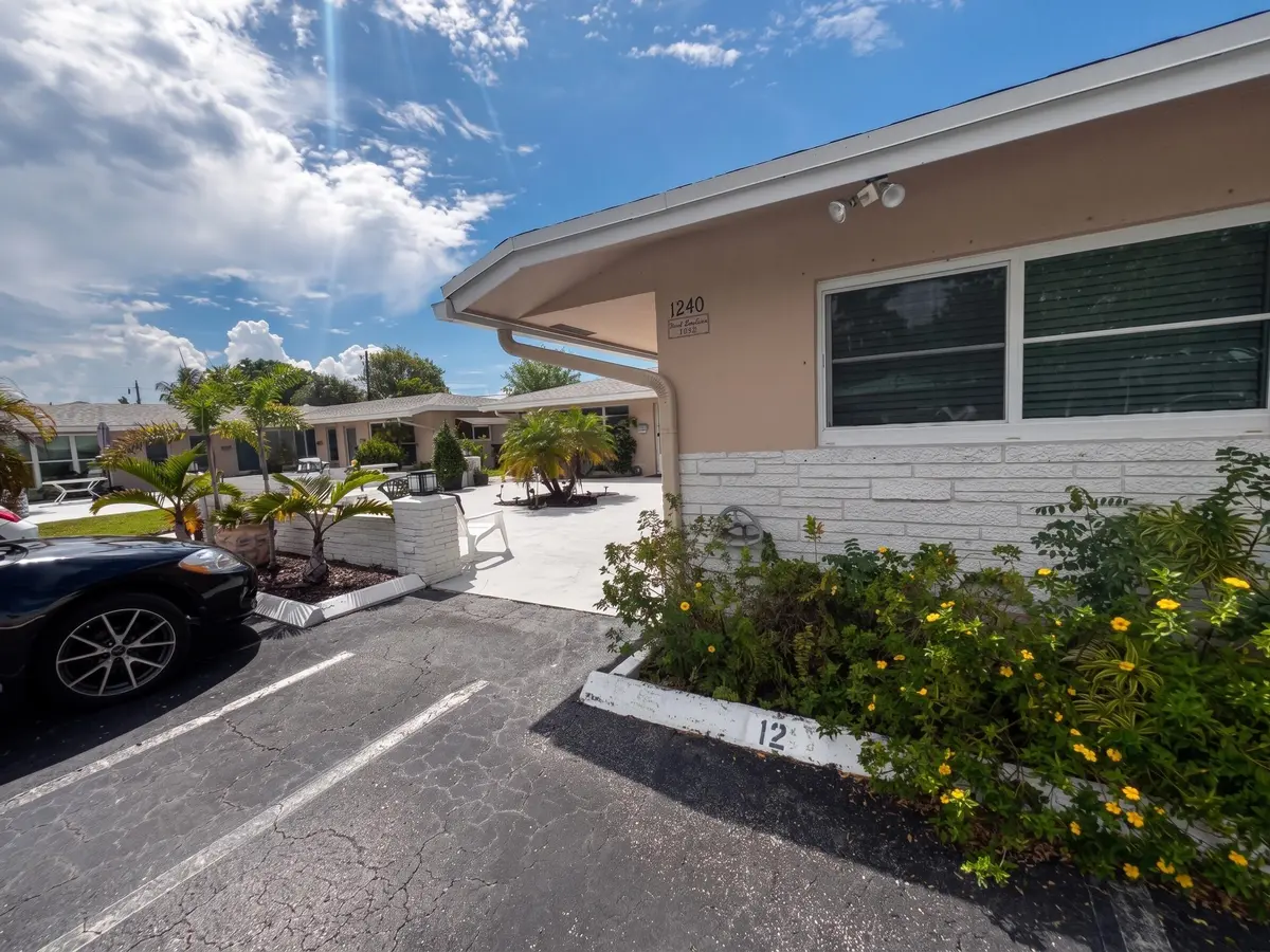1240 SE 3RD Court 12, Deerfield Beach, FL – photo 1