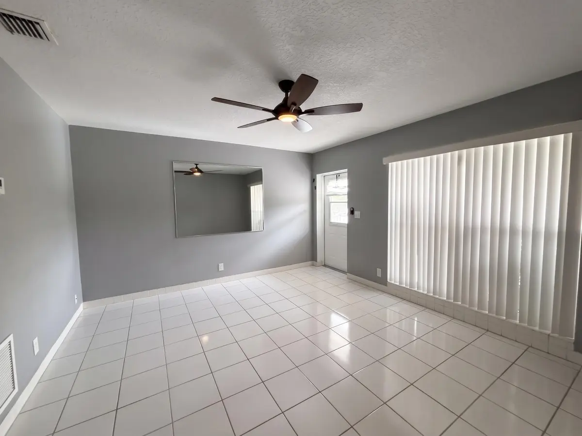 1240 SE 3RD Court 12, Deerfield Beach, FL – photo 2