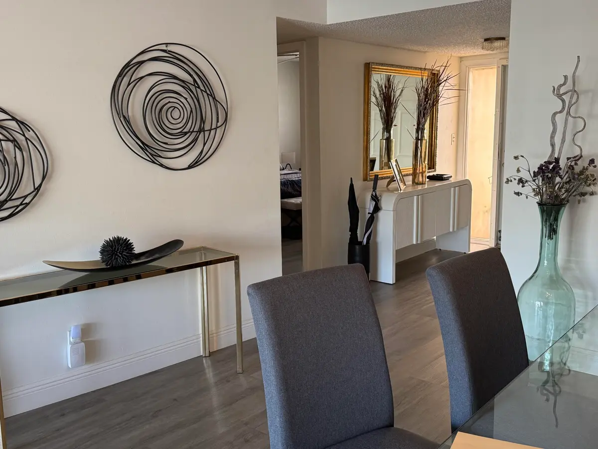 dining area at 1537 E HILLSBORO Boulevard 238, Deerfield Beach