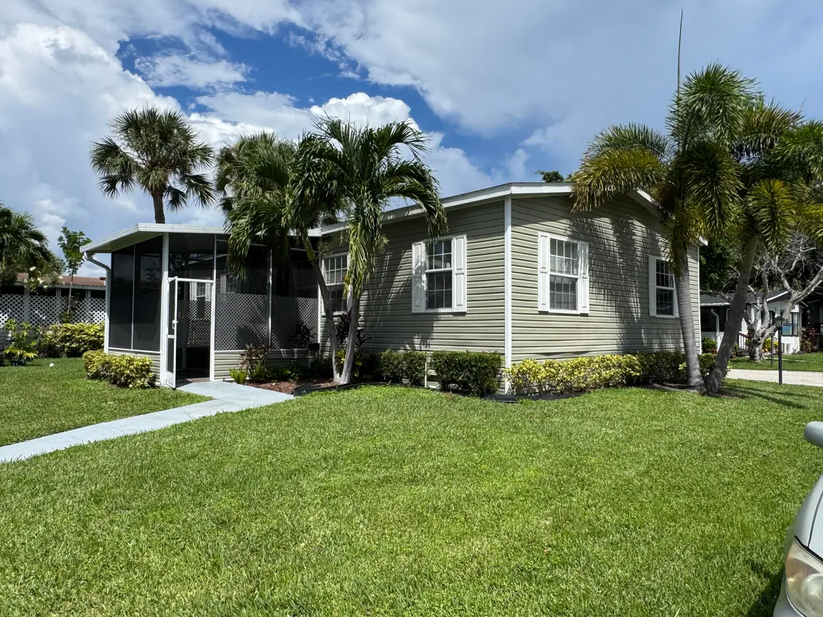 Front at 2555 Pga Boulevard 441, Palm Beach Gardens