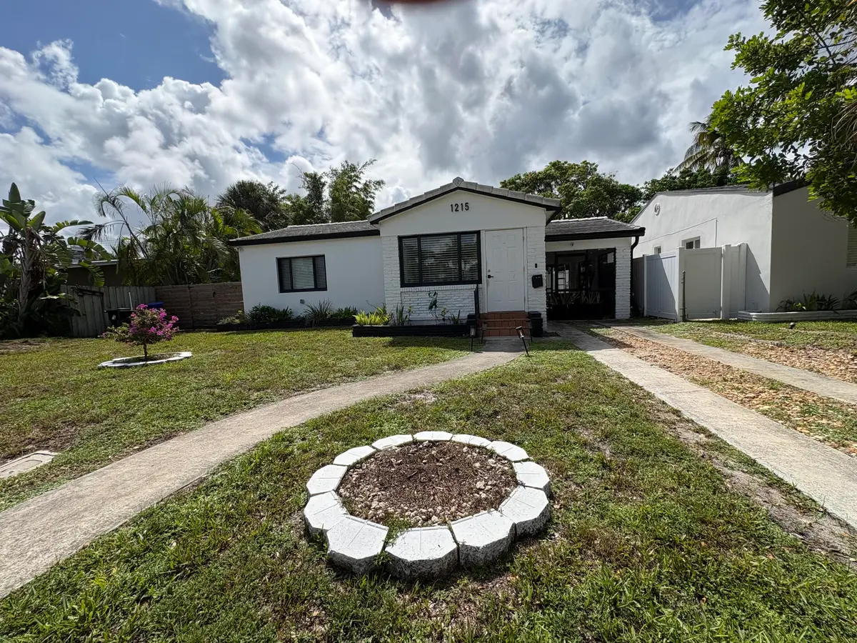 99BA21E6-DB24-4AF3-8673-3624586EDDFC at 1215 NE 16TH Terrace, Fort Lauderdale